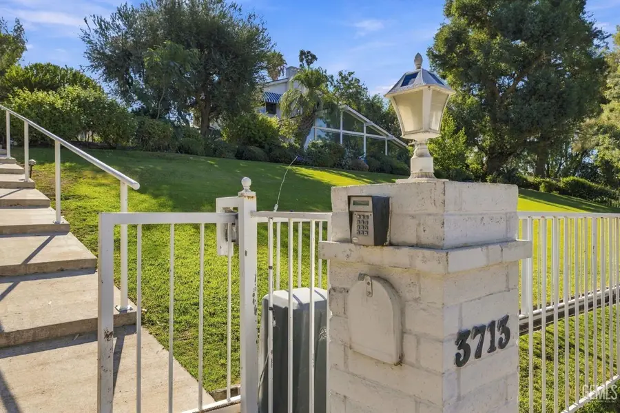 3713 PINEHURST DRIVE, Bakersfield, CA 93306 - #3