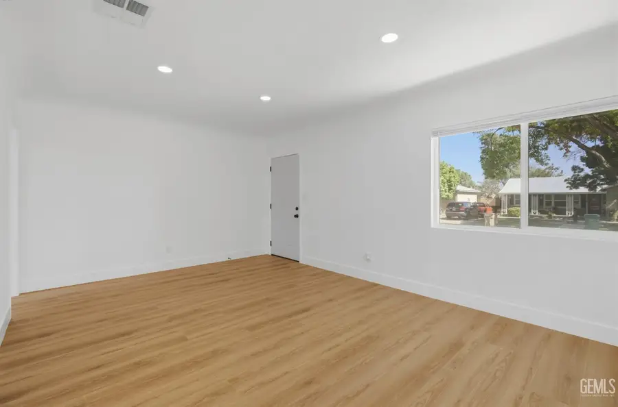 610 ARVIN STREET, Bakersfield, CA 93308 - #3