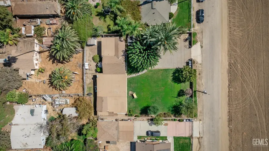 7136 WILDFLOWER LANE, Bakersfield, CA 93313 - #3