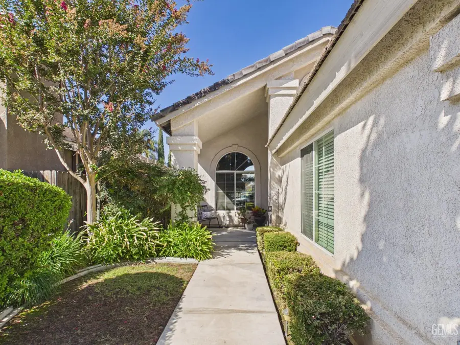 12000 STONINGTON STREET, Bakersfield, CA 93312 - #3