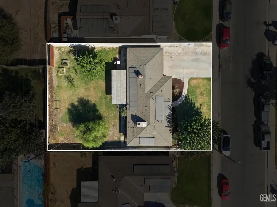 1324 EMERY AVENUE, Bakersfield, CA 93304 - #3