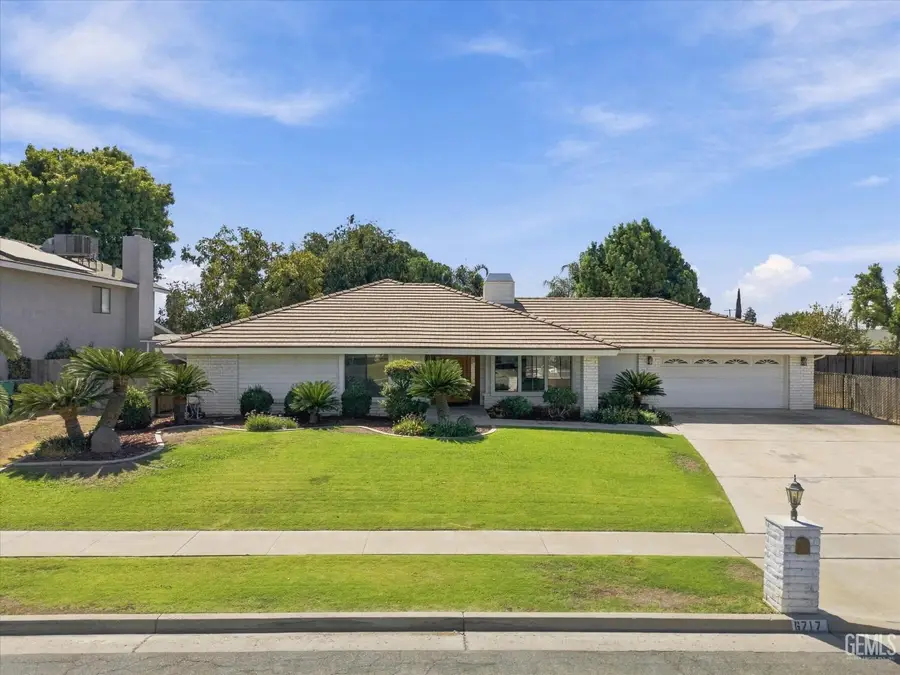 6717 NOAH AVENUE, Bakersfield, CA 93308 - #2