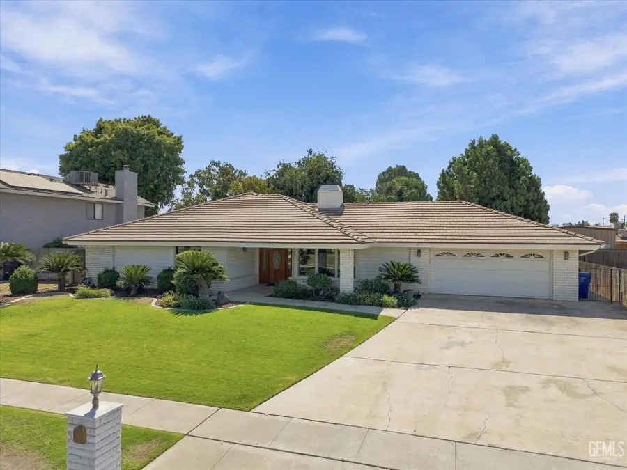 6717 NOAH AVENUE, Bakersfield, CA 93308 - #3
