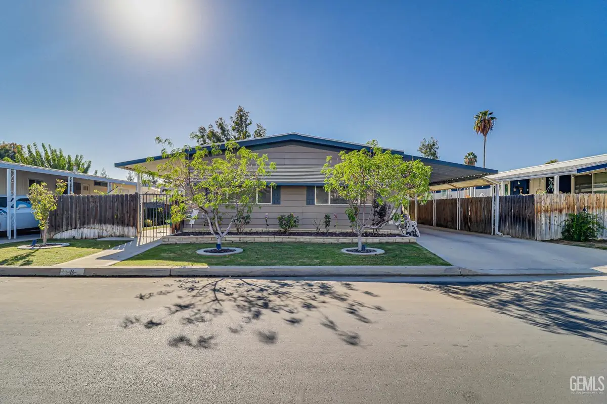 400 E ROBERTS LANE #8, Bakersfield, CA 93308 - #1