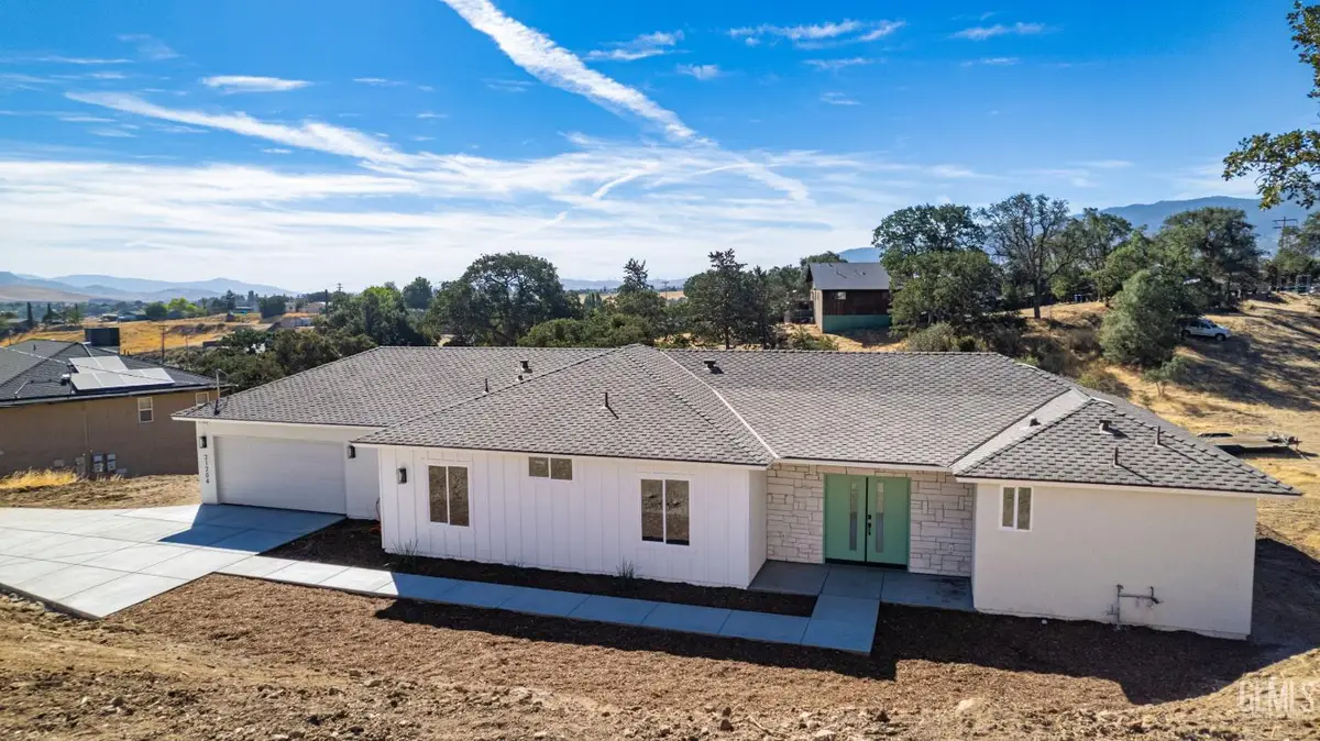 21204 STAGE DRIVE, Tehachapi, CA 93561 - #1