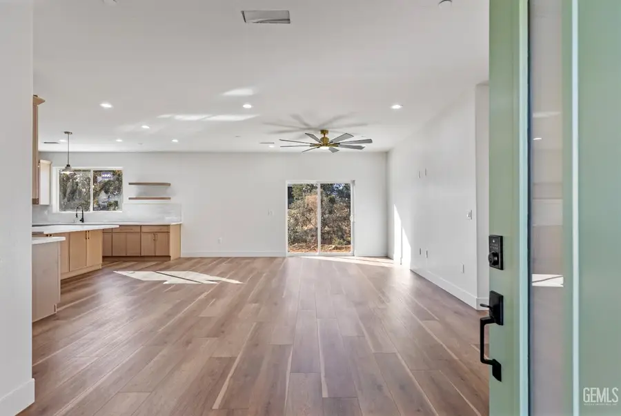 21204 STAGE DRIVE, Tehachapi, CA 93561 - #3
