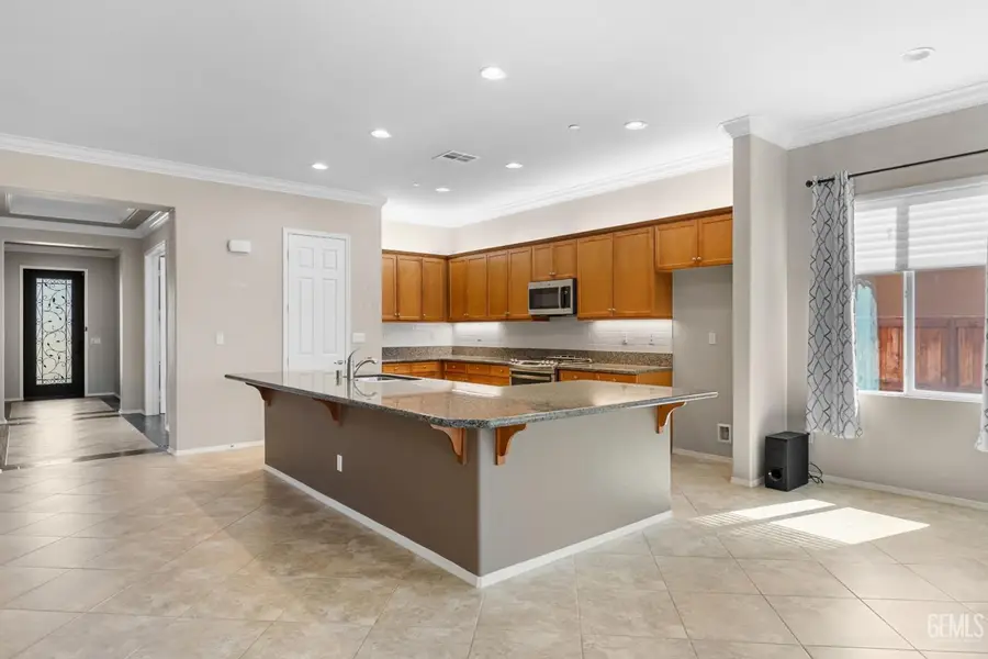 10007 STOCKHOLM PLACE, Bakersfield, CA 93306 - #2