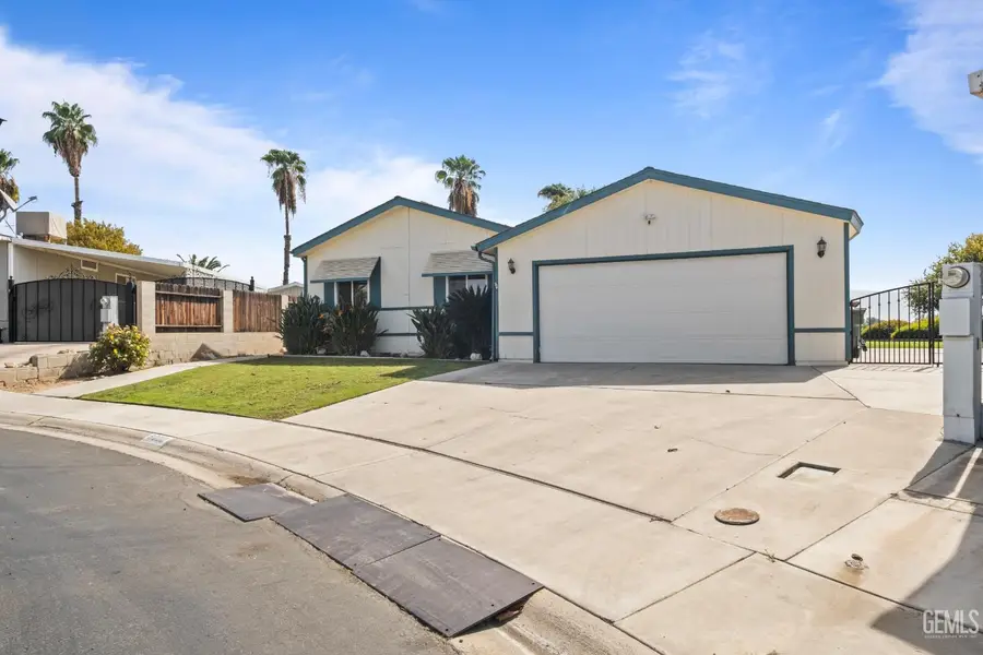 9000 EASTWIND CIRCLE, Bakersfield, CA 93306 - #2