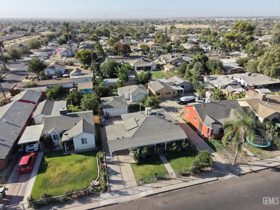 2723 KENTUCKY STREET, Bakersfield, CA 93306 - #2