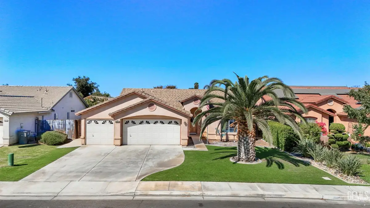 2900 MACAU ST., Bakersfield, CA 93313 - #1