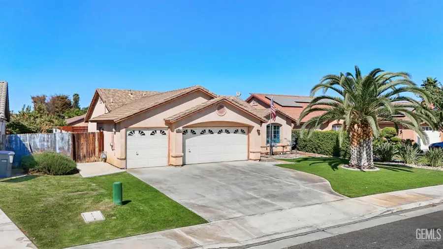 2900 MACAU ST., Bakersfield, CA 93313 - #2