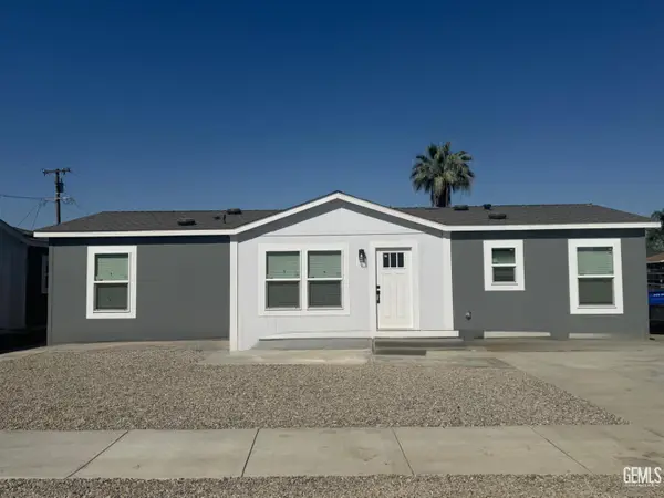 207 W MONETA AVENUE, Bakersfield, CA 93308