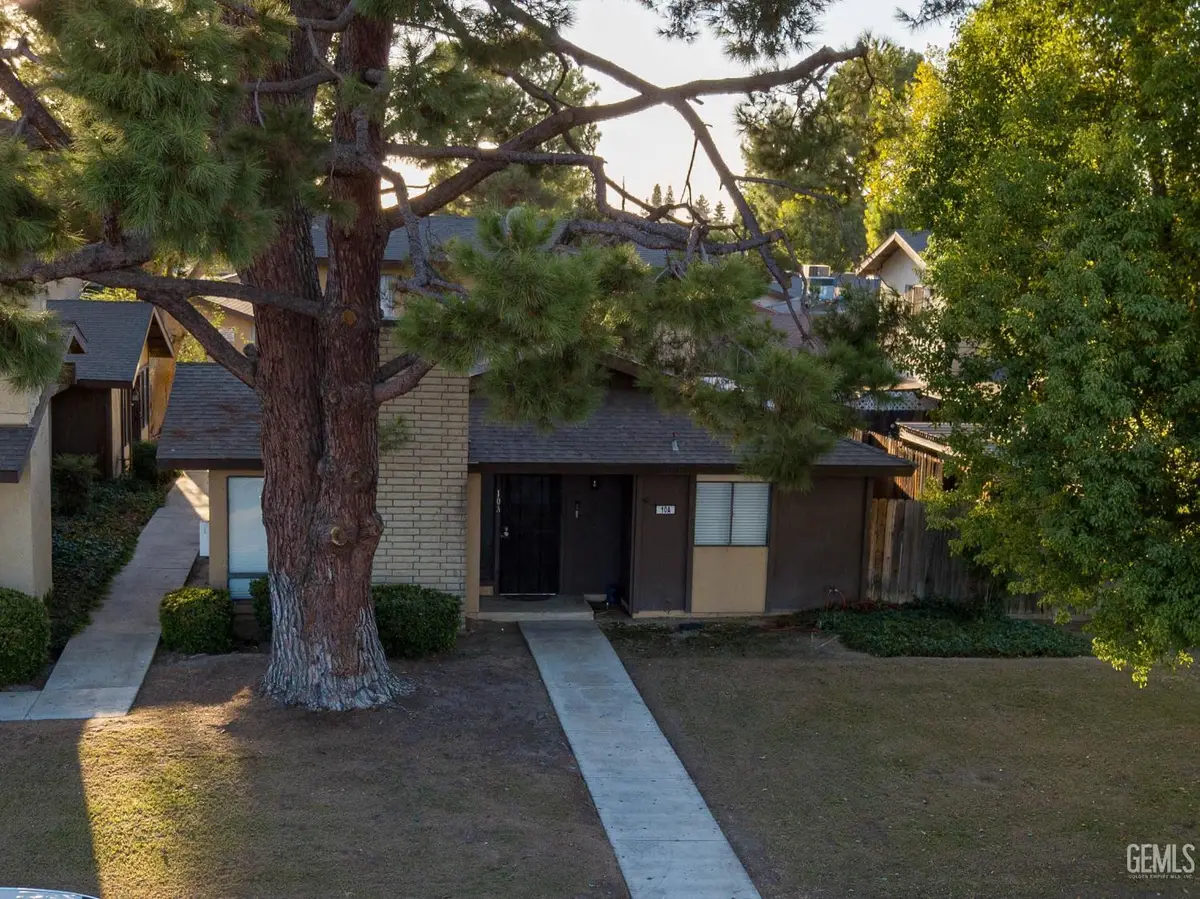 2601 EDMONTON STREET #10A, Bakersfield, CA 93309 - #1
