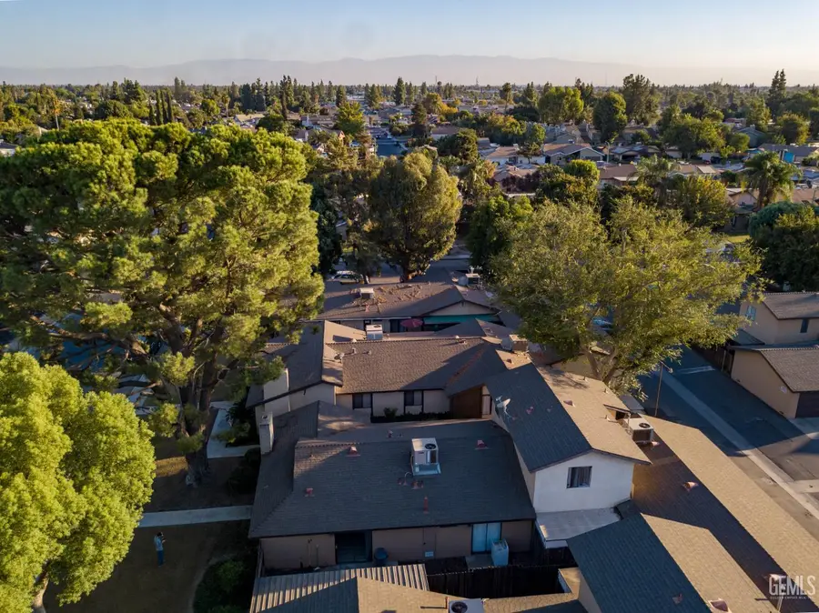 2601 EDMONTON STREET #10A, Bakersfield, CA 93309 - #2