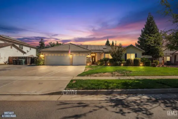 3832 N CARSON STREET, Visalia, CA 93291