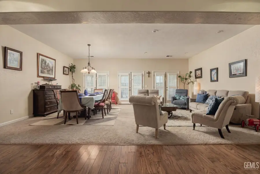 3832 N CARSON STREET, Visalia, CA 93291 - #3