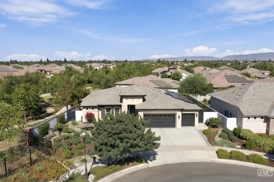 11632 SHADY VALLEY PLACE, Bakersfield, CA 93311 - #3