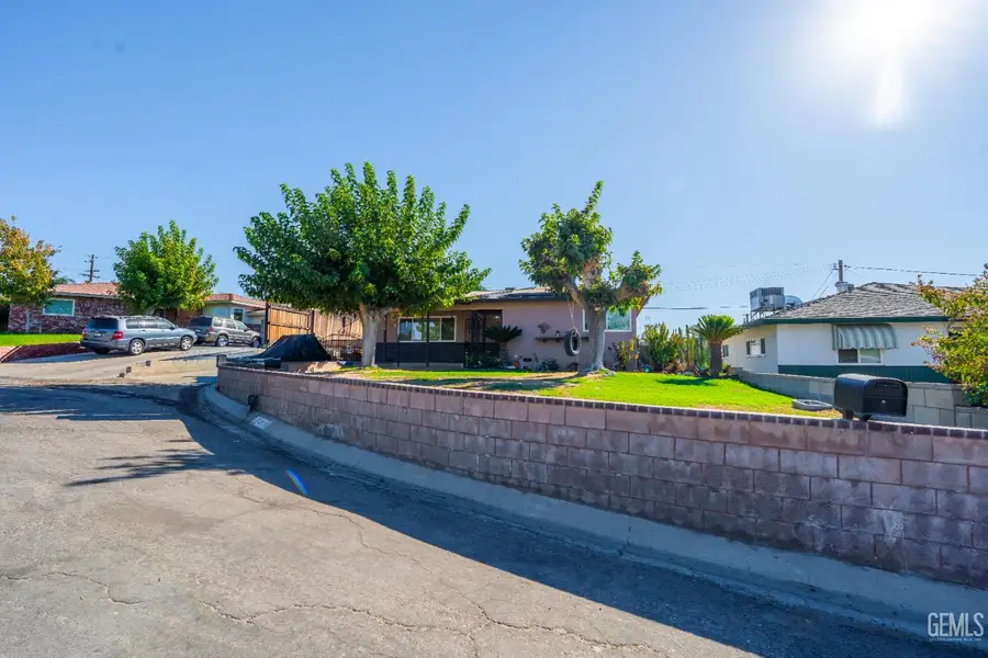 2113 LANTANA WAY, Bakersfield, CA 93306 - #3