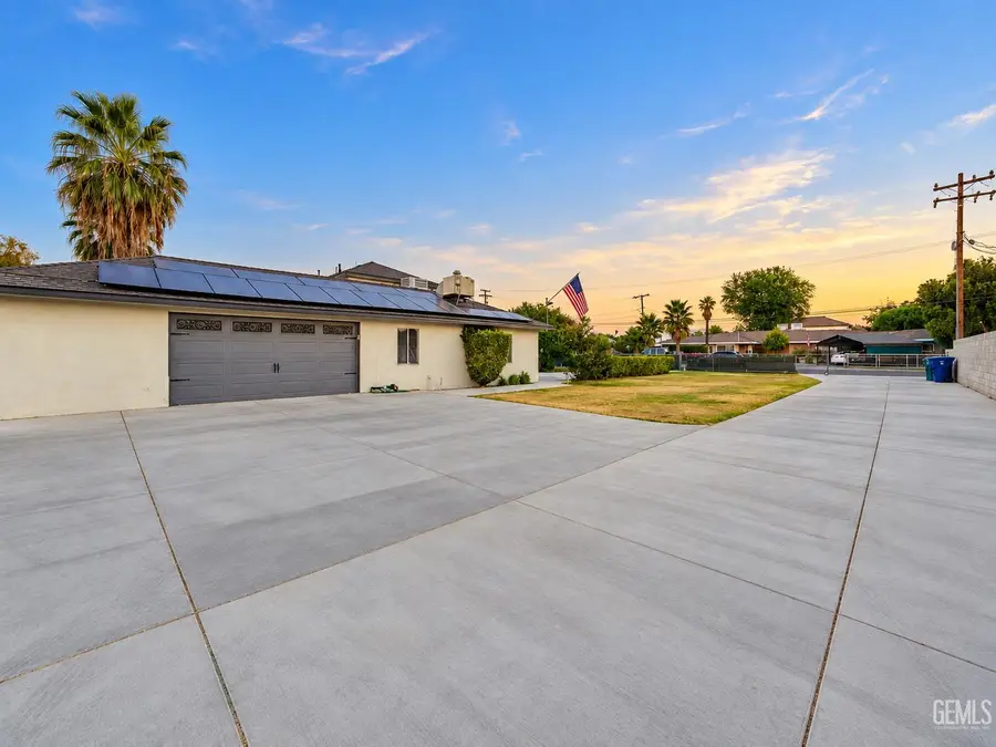 1203 CASTRO LANE, Bakersfield, CA 93304 - #3