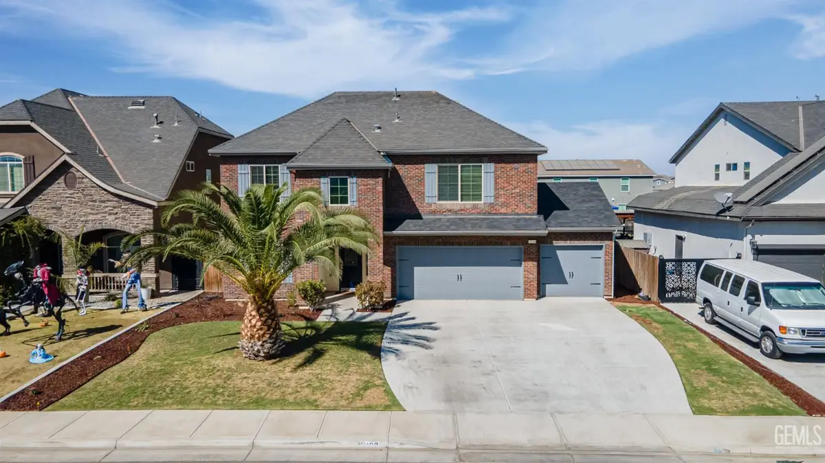 10206 HILLGATE AVENUE, Bakersfield, CA 93311 - #1