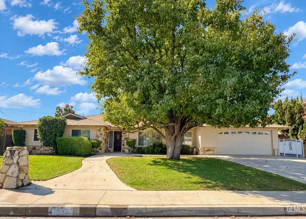 3709 CHRISTMAS TREE LANE, Bakersfield, CA 93306 - #1