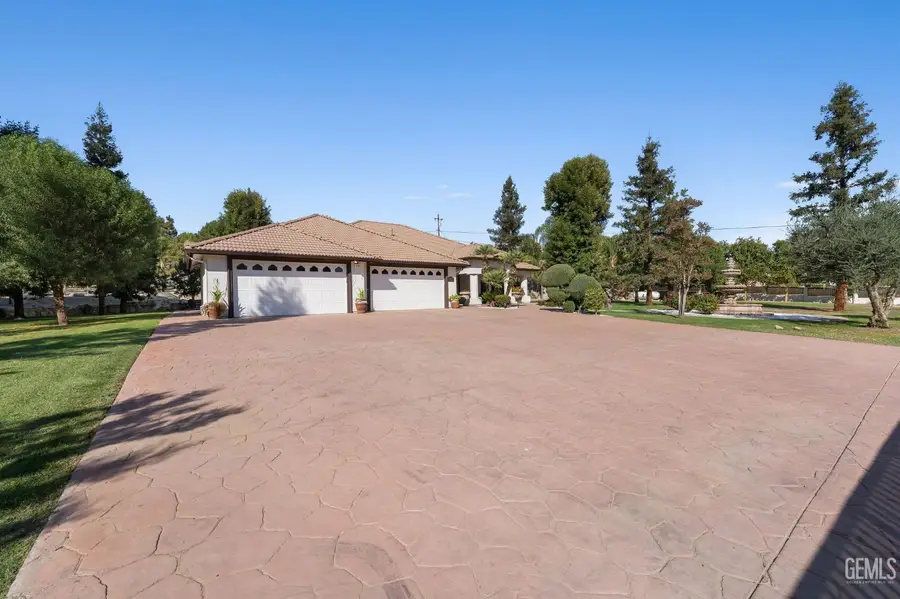 10834 OLCESE ROAD, Bakersfield, CA 93308 - #2