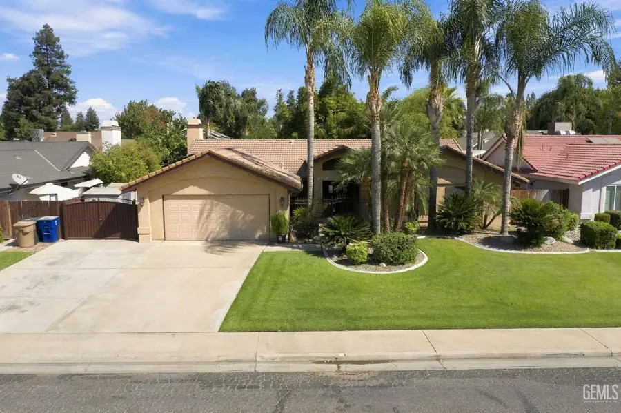 2524 GEORGIA OAK DRIVE, Bakersfield, CA 93311 - #2