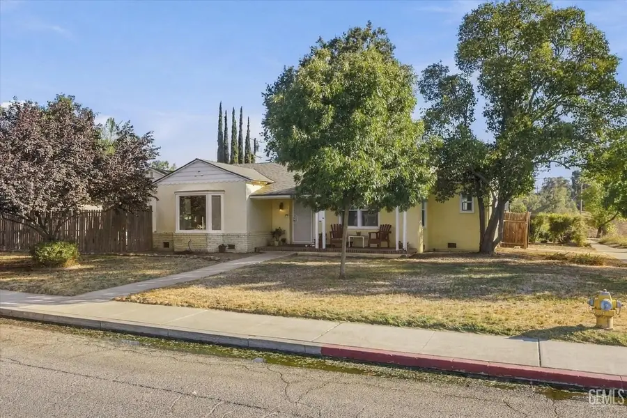 545 E MILL AVENUE, Porterville, CA 93257 - #2