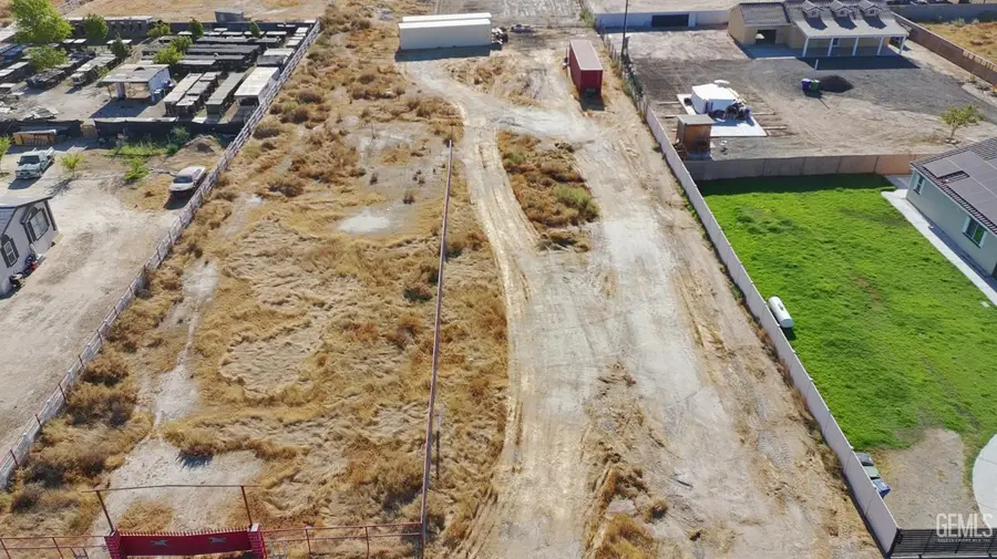 4939 NOBLE ST, Bakersfield, CA 93314 - #2