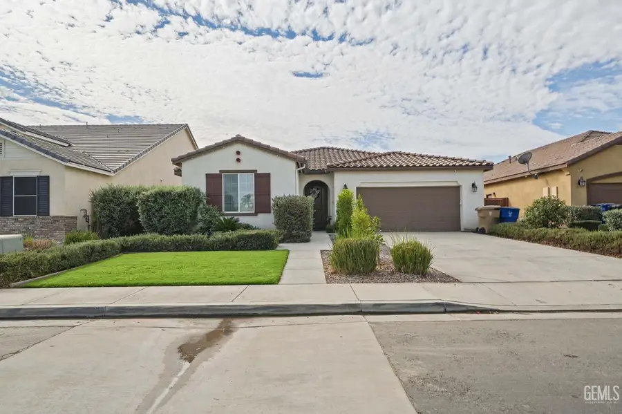 10001 SENTINEL PEAK PLACE, Bakersfield, CA 93311 - #2