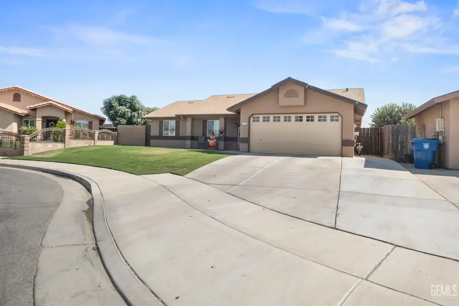 1724 FLORES COURT, Arvin, CA 93203 - #2