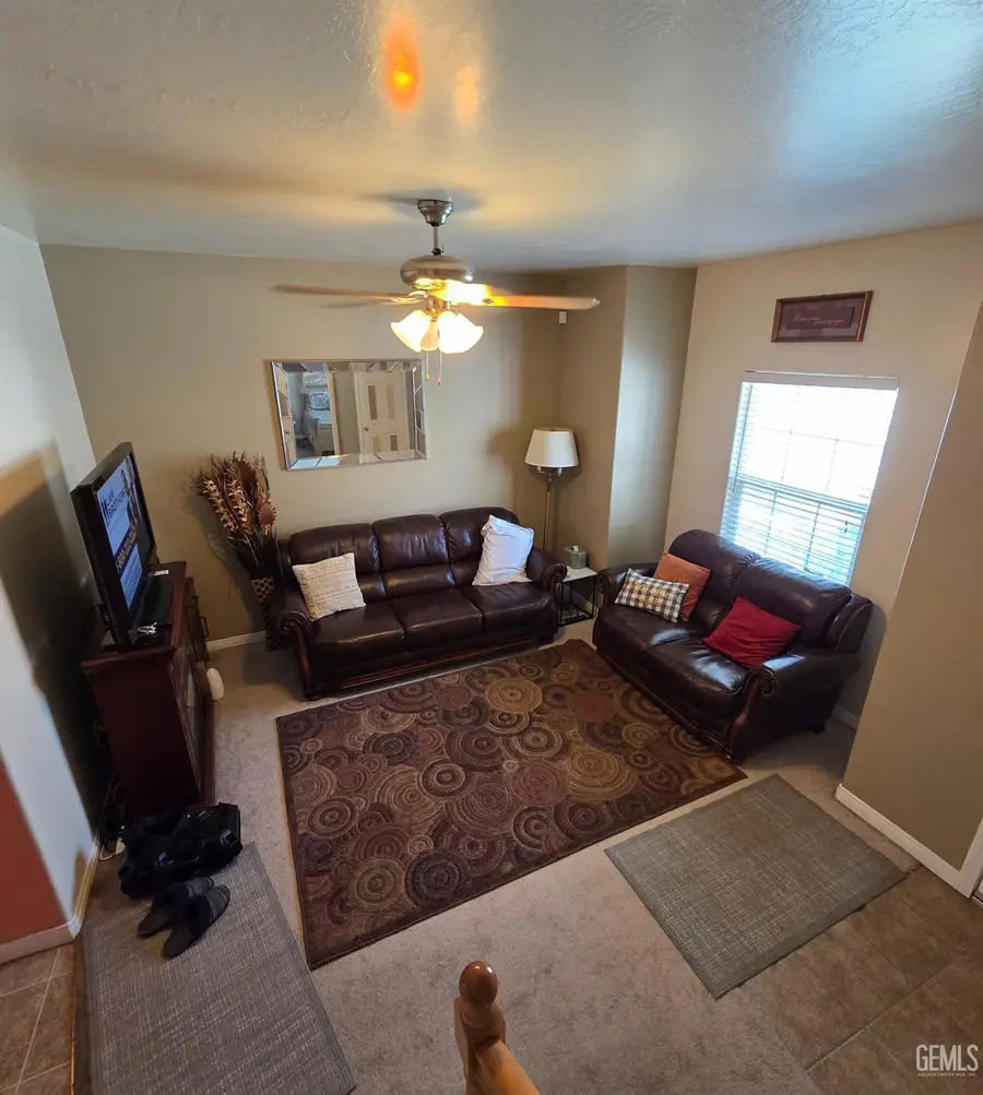 2111 ABRAMS WAY, Bakersfield, CA 93301 - #3