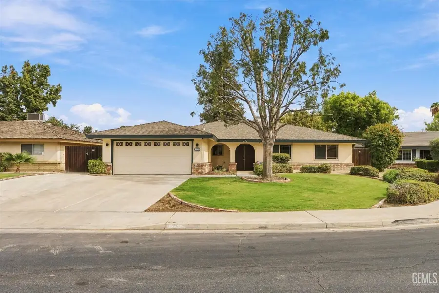 3208 CORVALLIS COURT, Bakersfield, CA 93309 - #2