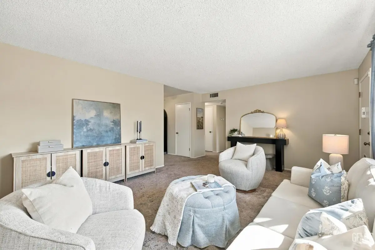 5720 INDIAN WELLS AVENUE, Bakersfield, CA 93309 - #1