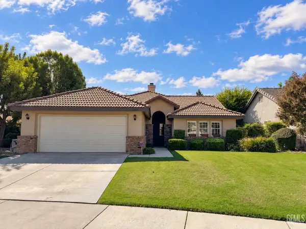 9805 CABBAGE ROSE AVENUE, Bakersfield, CA 93311