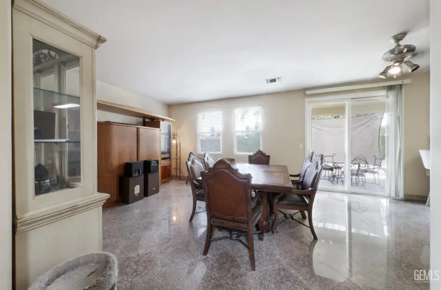 6209 BREWER CREEK DRIVE, Bakersfield, CA 93313 - #3