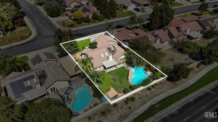 9425 EAGLE OAK ROAD, Bakersfield, CA 93311 - #2