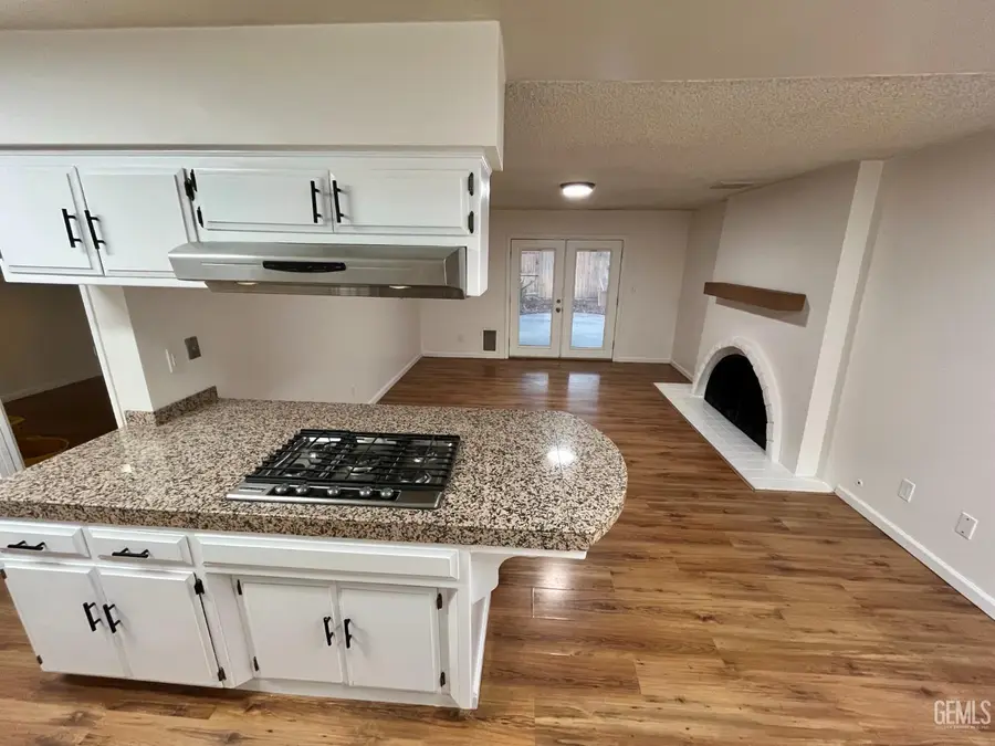 104 HAGGIN STREET, Bakersfield, CA 93309 - #3