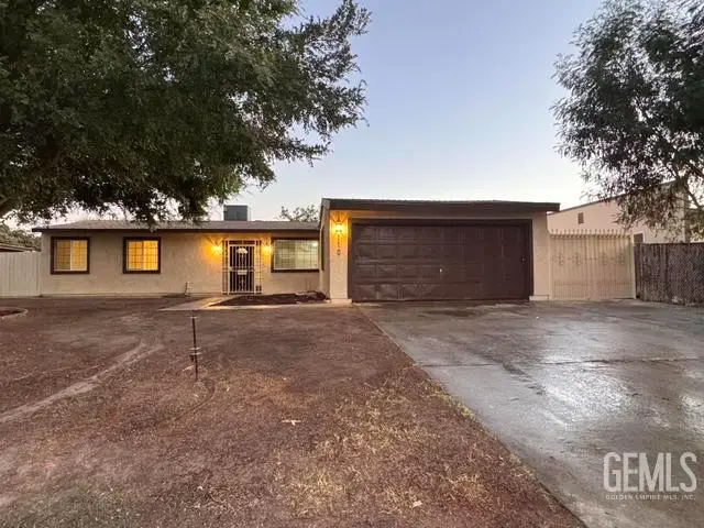 110 13TH AVENUE, Delano, CA 93215 - #2