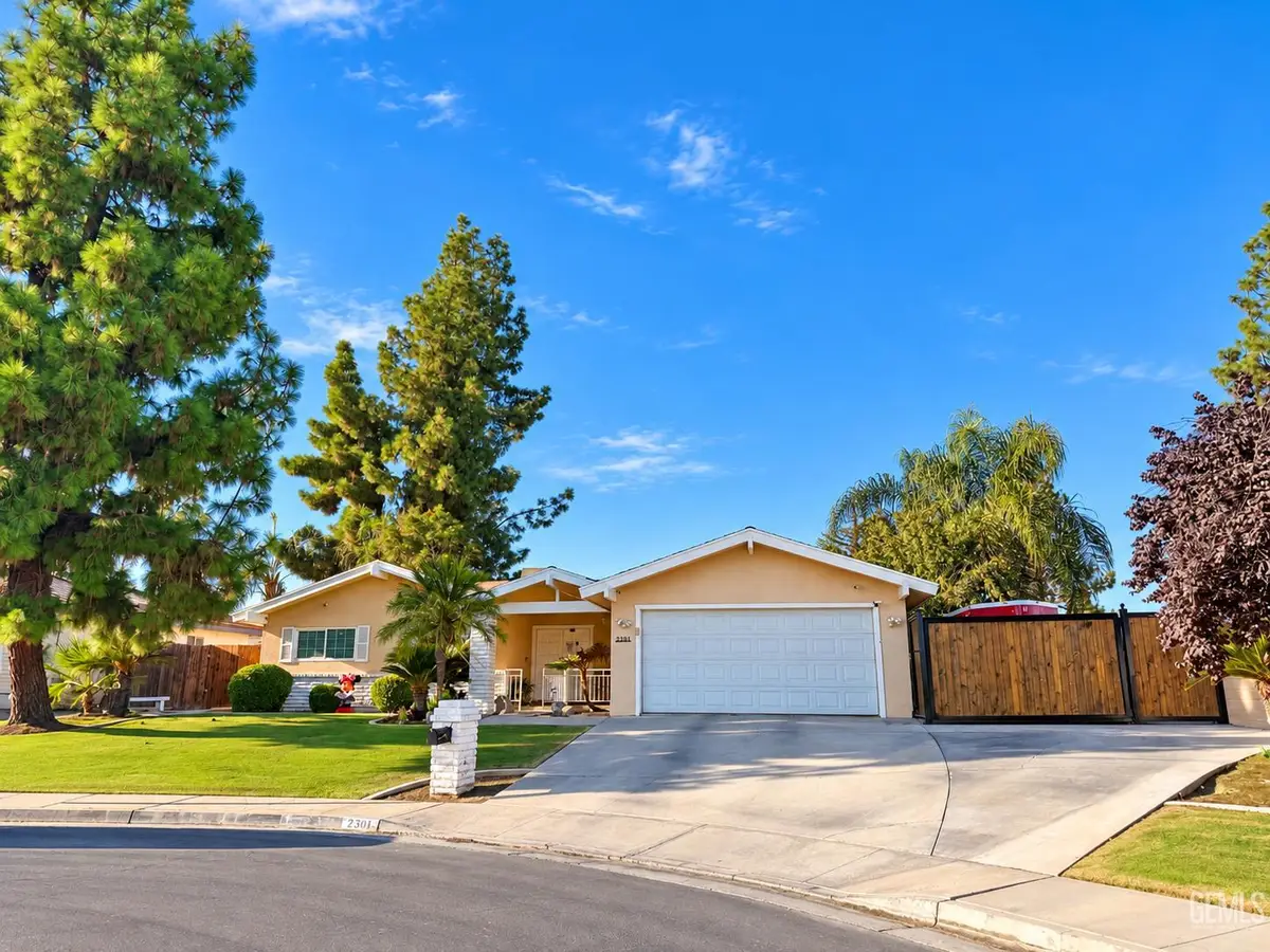 2301 BLADEN STREET, Bakersfield, CA 93309 - #1