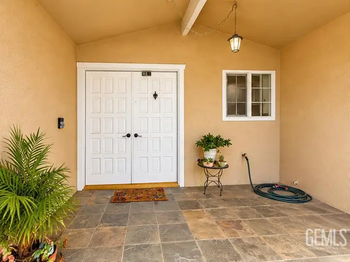 2301 BLADEN STREET, Bakersfield, CA 93309 - #2