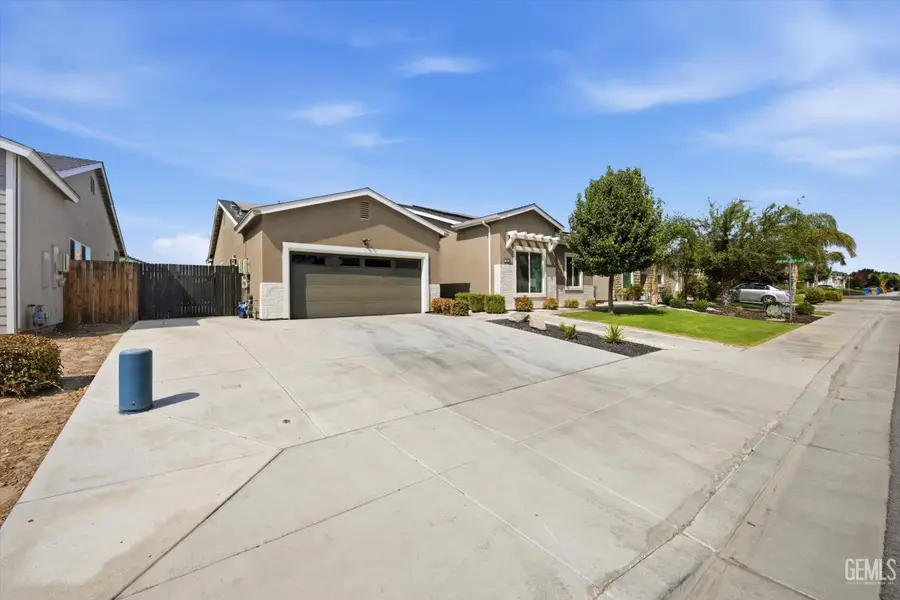 5902 OCEAN JASPER DRIVE, Bakersfield, CA 93313 - #2