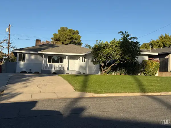2018 SANDY LANE, Bakersfield, CA 93306