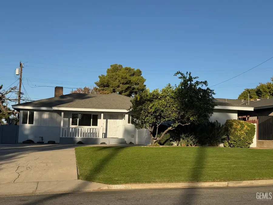 2018 SANDY LANE, Bakersfield, CA 93306 - #3