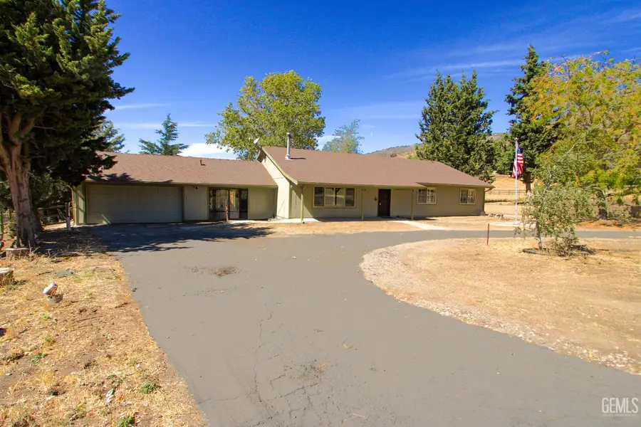 23821 COYOTE COURT, Tehachapi, CA 93561 - #3