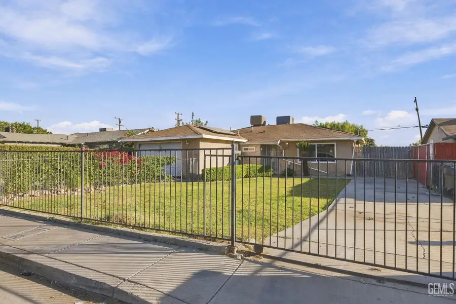 4215 EARL AVENUE, Bakersfield, CA 93306 - #3
