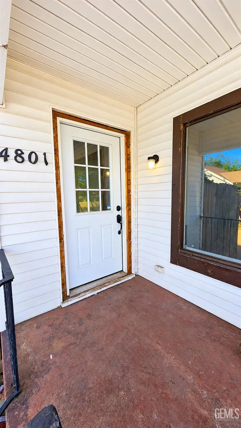 4801 MORRO DR, Bakersfield, CA 93307 - #2