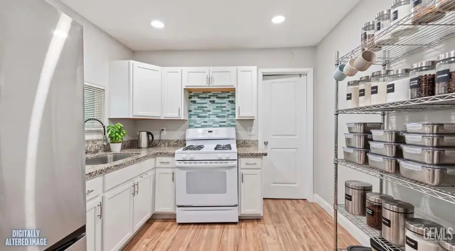 741 S SHAFTER STREET, Shafter, CA 93263 - #3