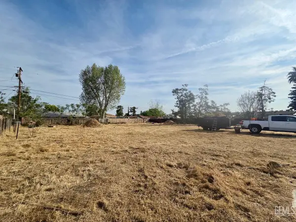 4420 BELLE TERRACE, Bakersfield, CA 93309