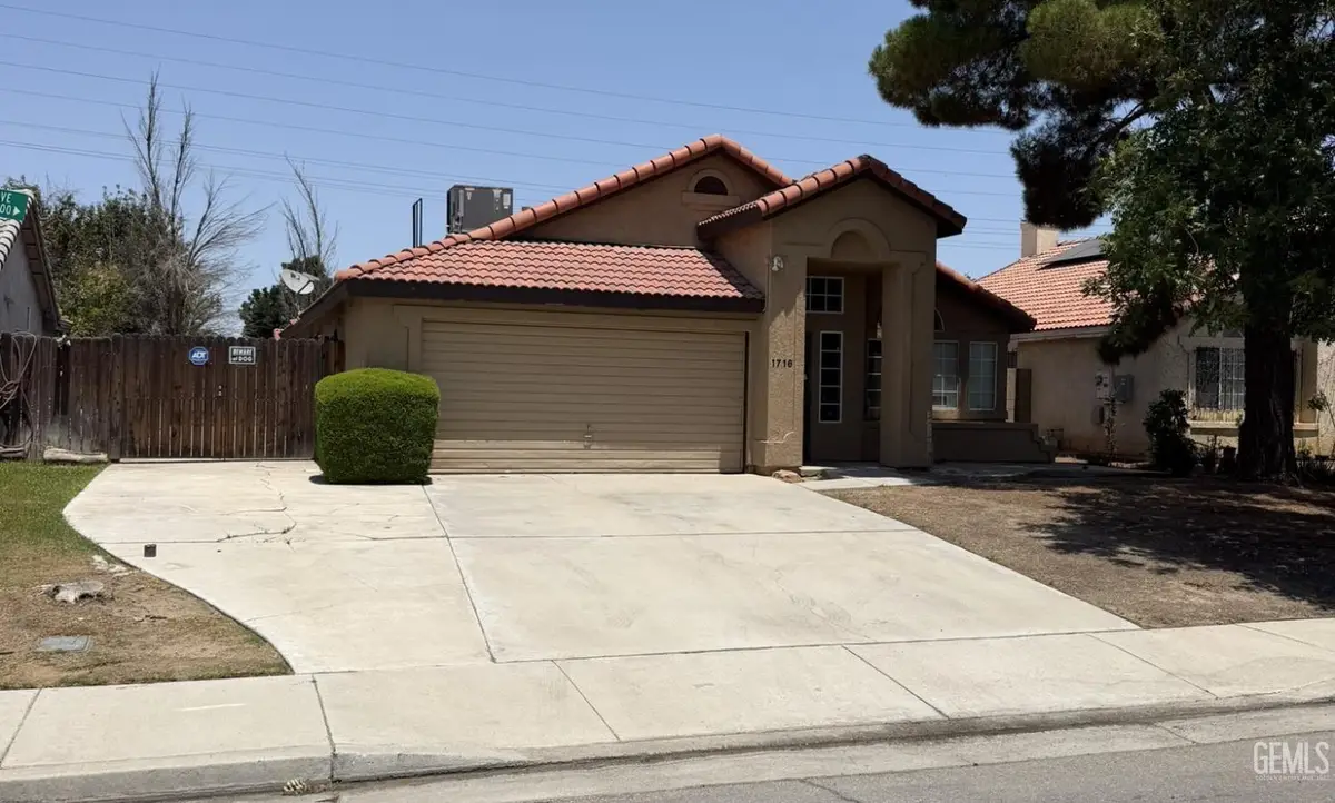 1716 SAINT HELENS AVENUE, Bakersfield, CA 93304 - #1